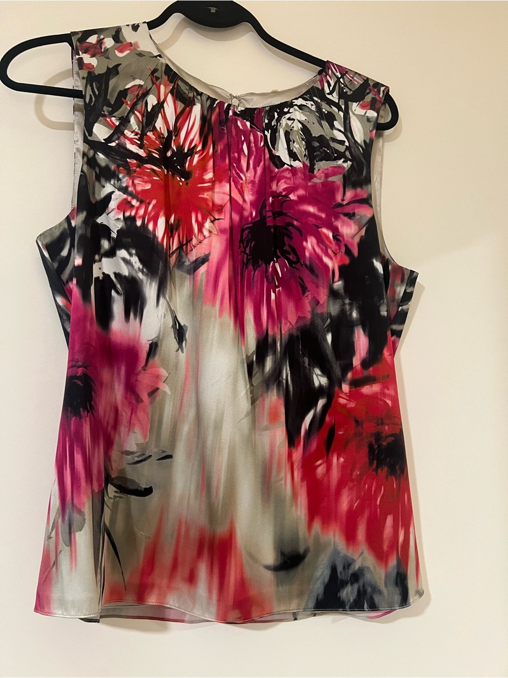 Elie Tahari Pink and Red Floral Sleeveless Camisole